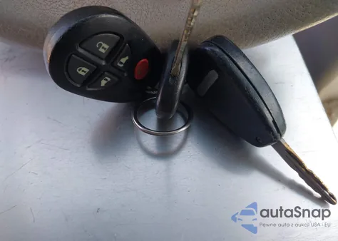 2011 Toyota Sienna Le V6/Le V6 Auto Access Seat from USA, damaged, VIN 5TDKK3DC9BS042370